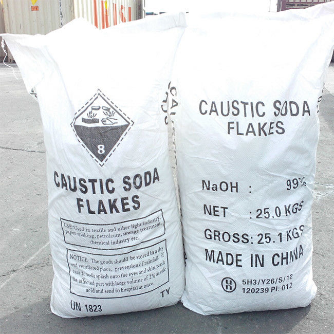 Опасная въедливая каустическая сода NaOH для алкалиа промышленной пользы Soluble