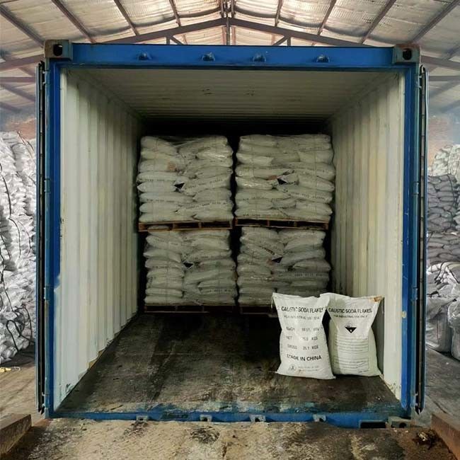 Опасная въедливая каустическая сода NaOH для алкалиа промышленной пользы Soluble